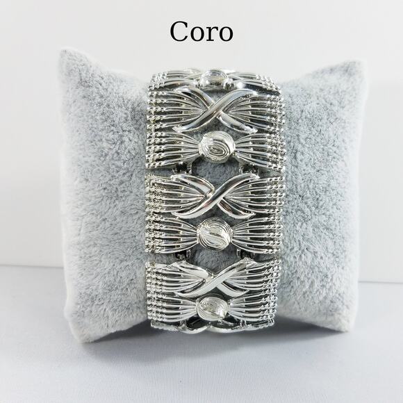 Vintage Coro Pegasus Wide Silver Tone Link Bracelet Mid Century Modern 1950s - Picture 1 of 10